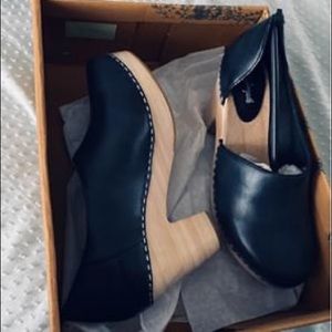 Free people clogs